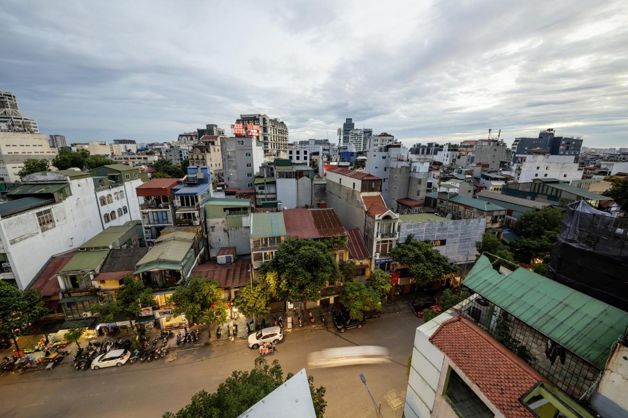 Khách sạn Millennium